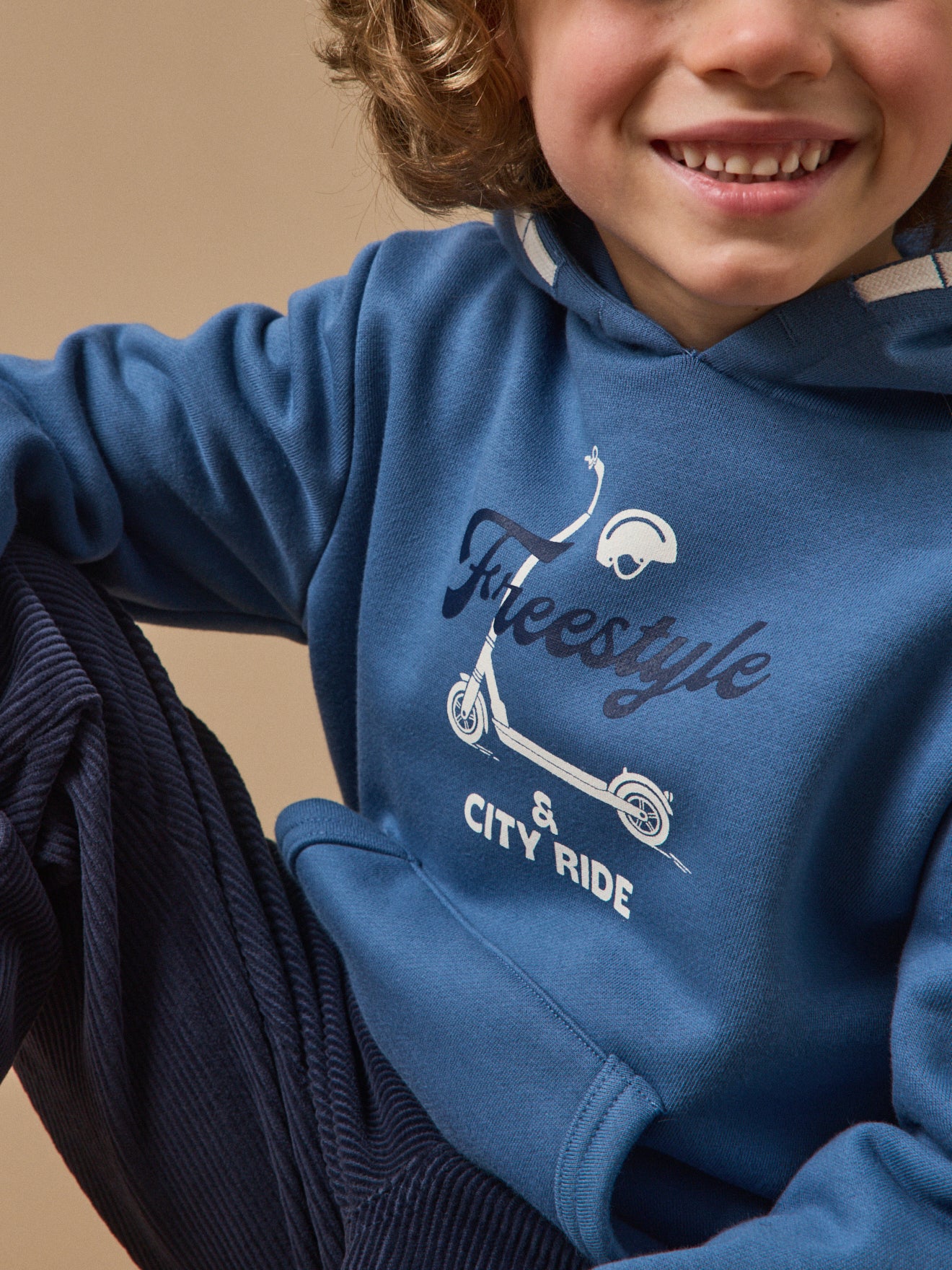 Jungen-Sweatshirt mit Kapuze