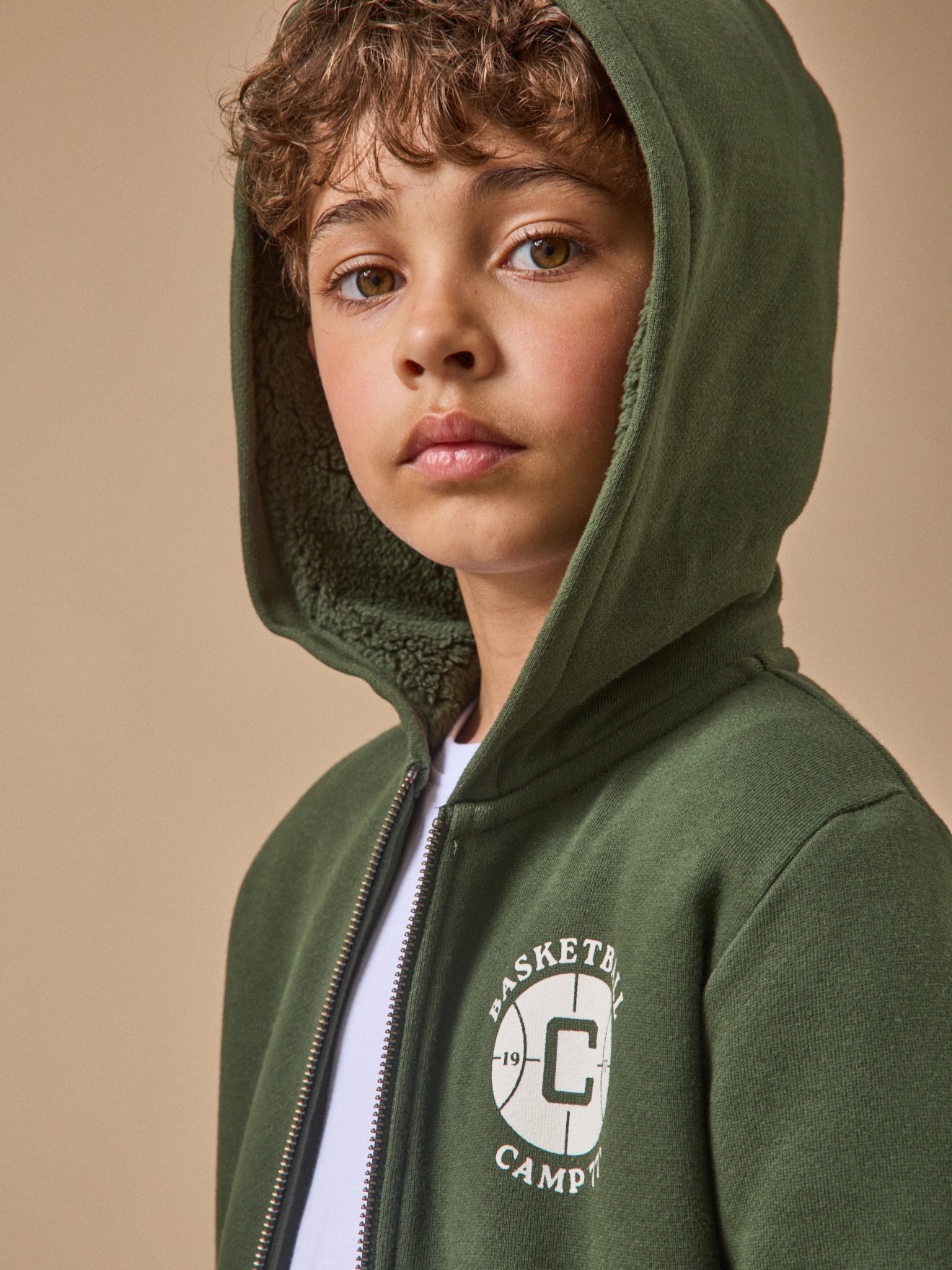 Jungen-Sweatjacke mit Reißverschluss und Sherpa-Futter