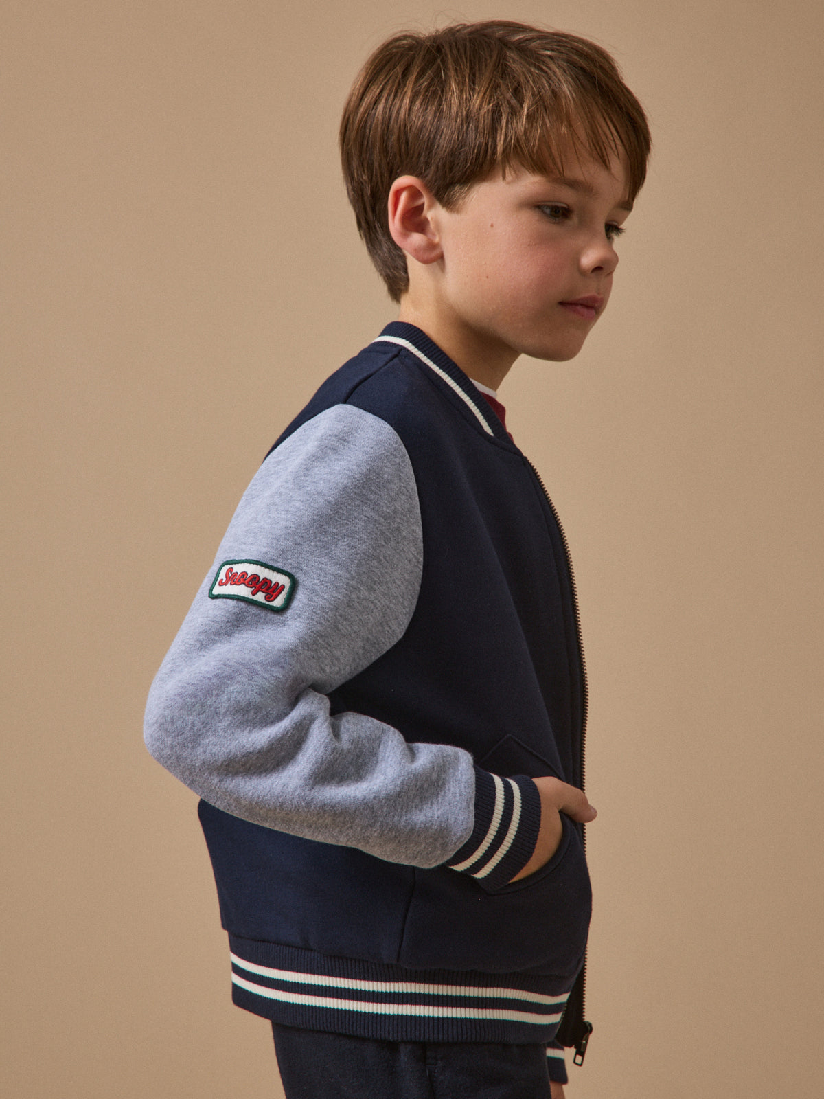 Kinder-Teddy-Sweatjacke Cyrillus X PEANUTS™ – Kollektion « Snoopy »