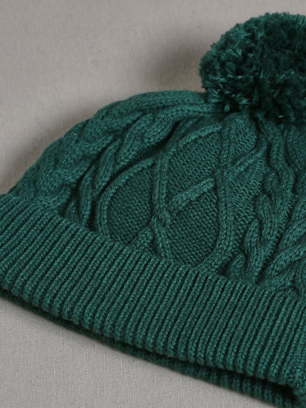 Jungenmütze mit Zopfmuster