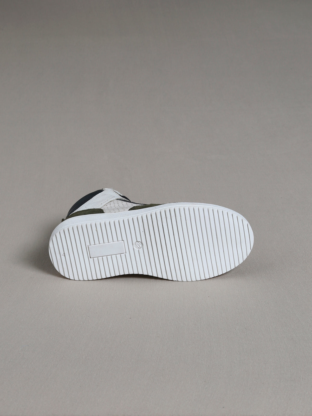 Hohe Jungen-Sneakers aus Leder