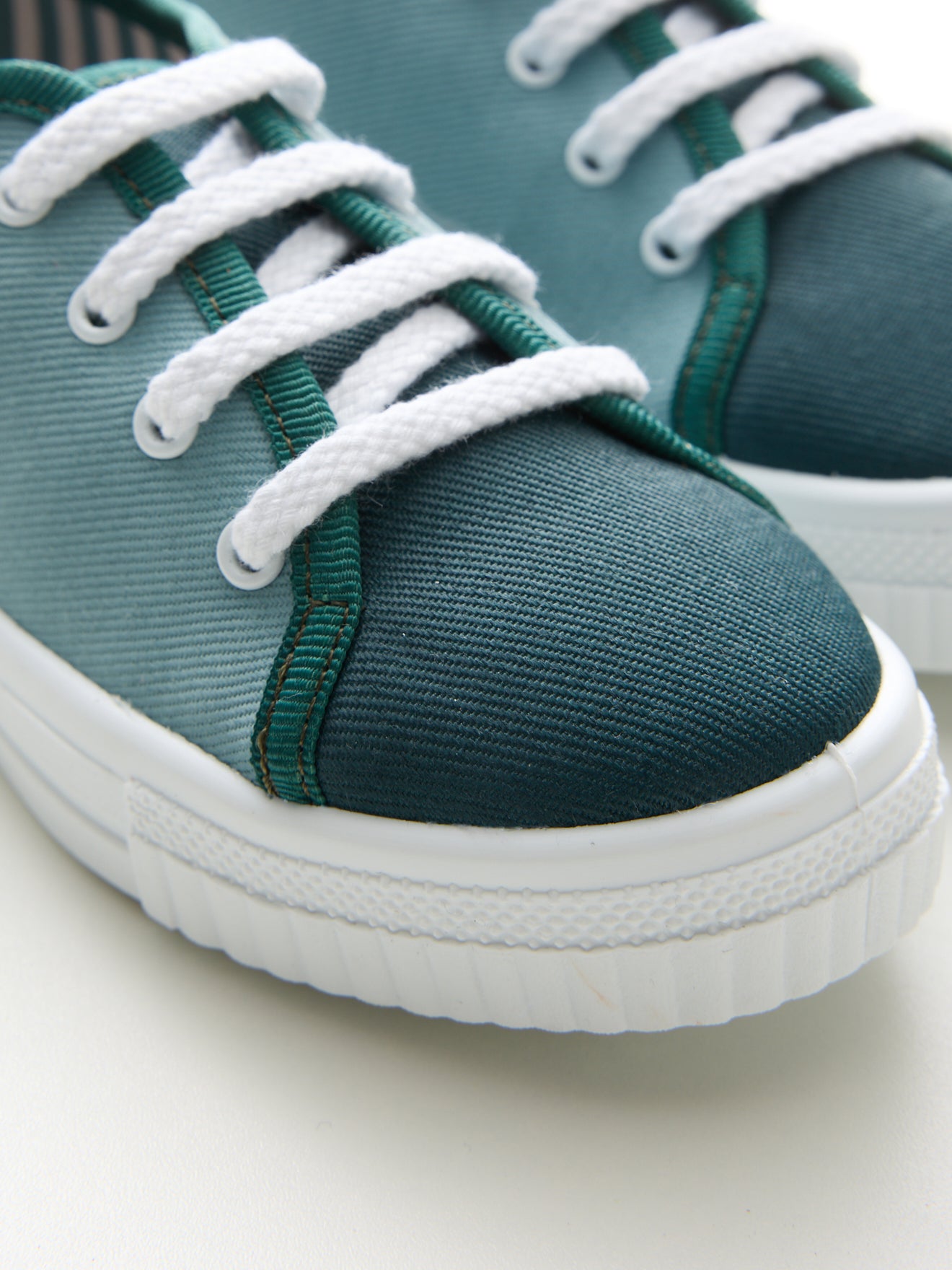 CHAUSSURE FERMEE Tennis CELADON