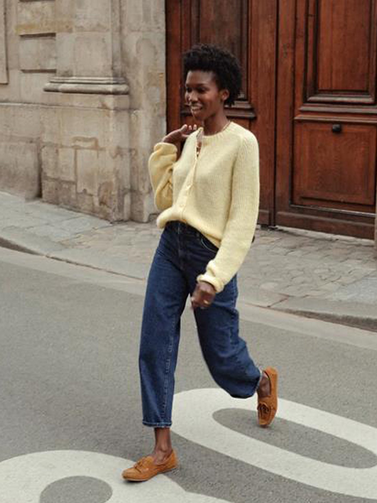 femme_39f3dcf8-cd2a-48a4-8198-e02abc014f54