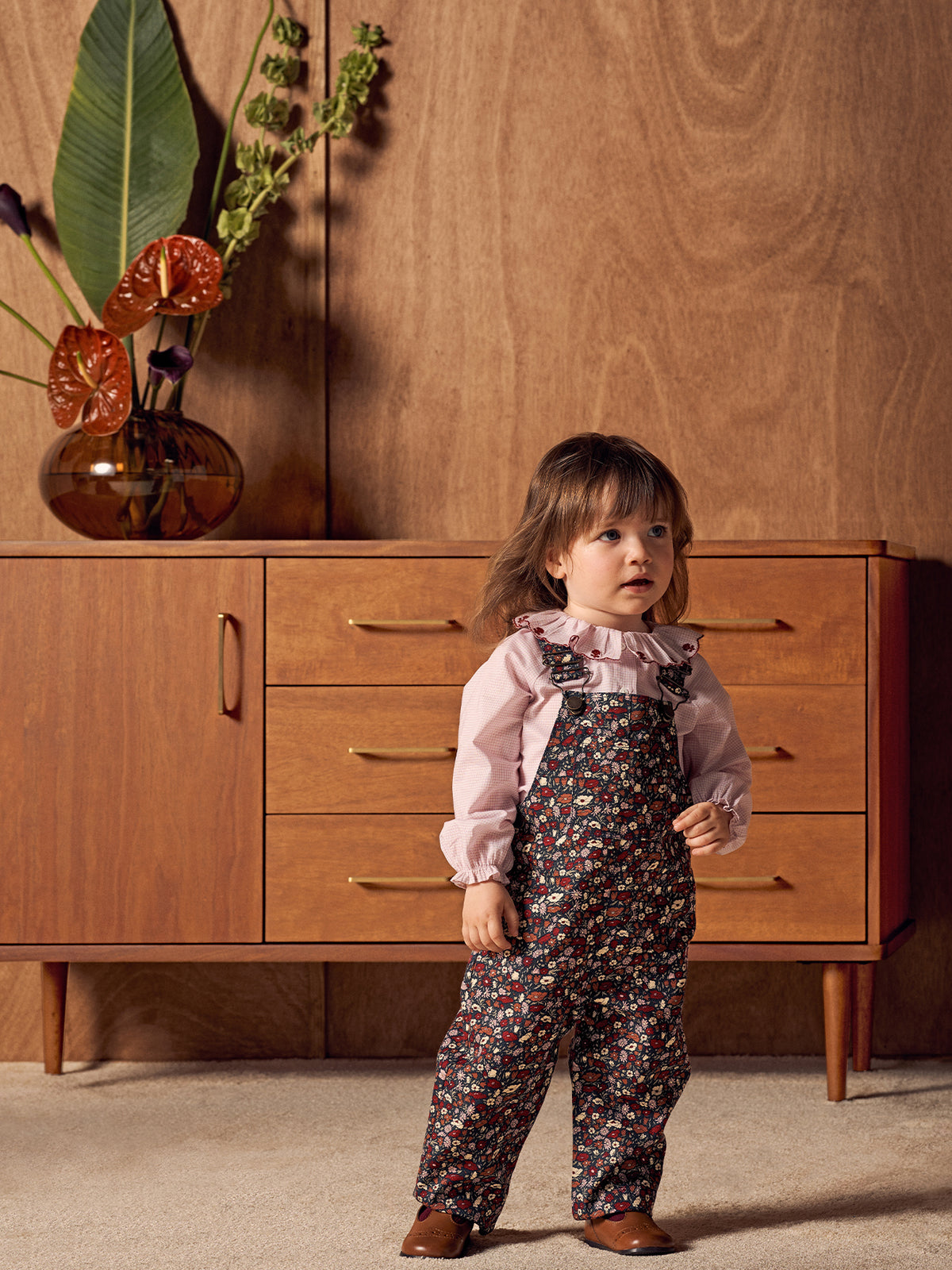 lookbook_liberty_bebe_fille_en_salopette