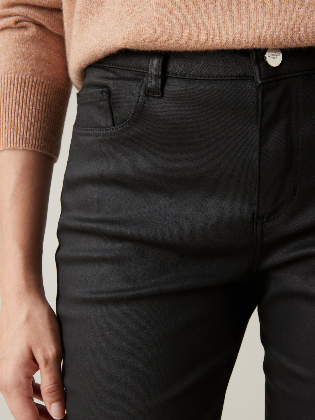 Beschichtete Slim Fit Damen-Jeans