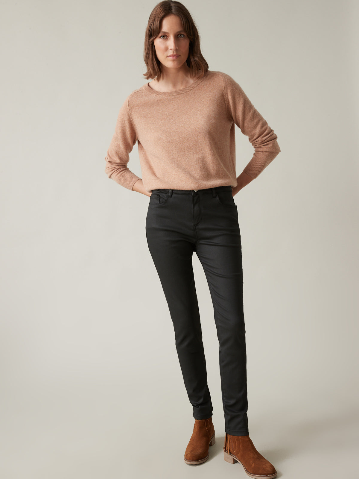 Beschichtete Slim Fit Damen-Jeans
