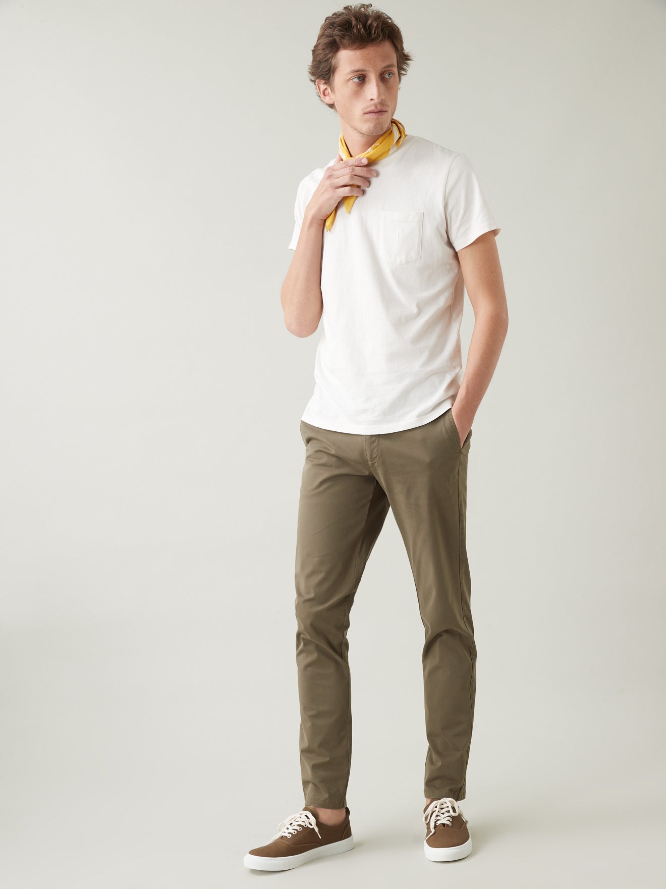 Herren-Chinohose