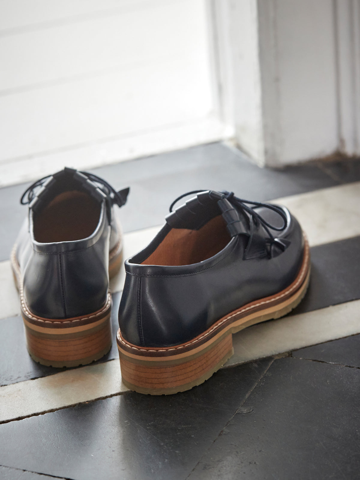 Flache Damen-Derbies aus Leder