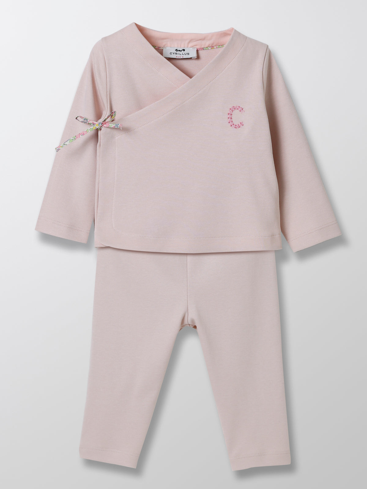 Babyset mit Stickerei